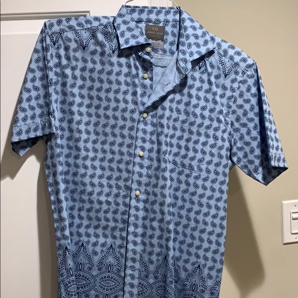 Thomas Dean short sleeve button down. Like new.